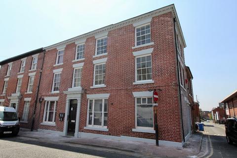 2 bedroom apartment to rent, Rochdale OL12