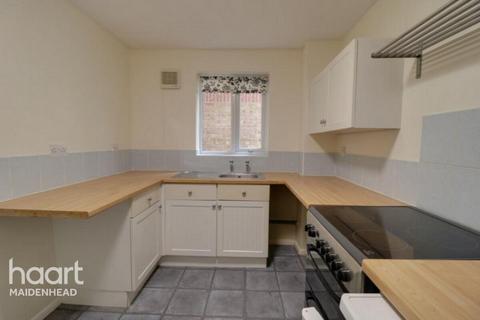 1 bedroom apartment to rent, Walpole Road, Slough