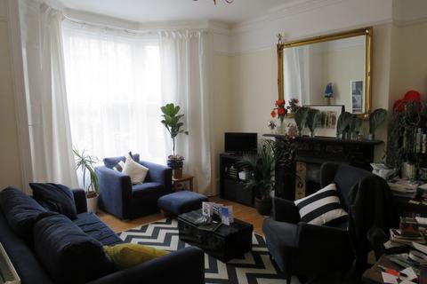 1 bedroom flat to rent, Cornwall Road, Finsbury Park, N4