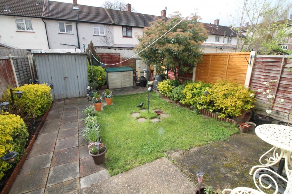 Lambert Road, London, E16 3 bed terraced house £445,000