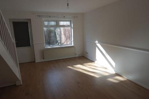 2 bedroom terraced house to rent, Garside Close, West Thamesmead, London SE28