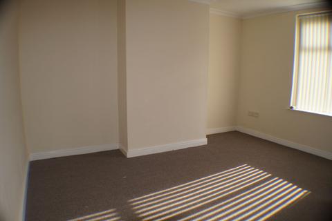 2 bedroom terraced house to rent, Derby Street, Bradford, BD7