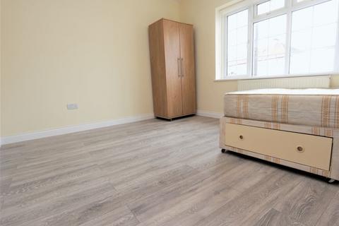 Property to rent, Summers Lane, Finchley N12