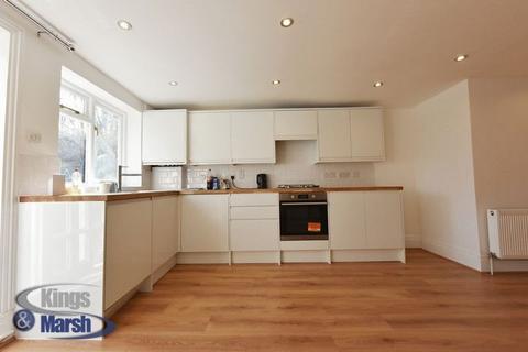 3 bedroom flat to rent - York Grove,Peckham,London