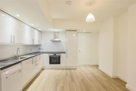 3 bedroom flat to rent, Hornsey Road, Archway, N19