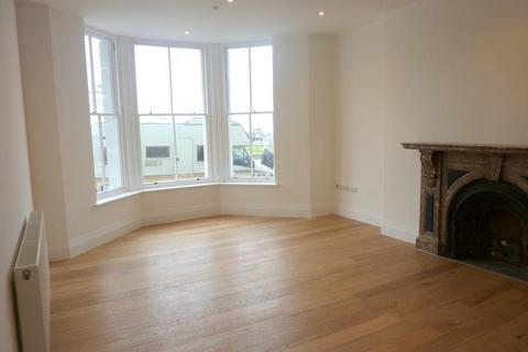 2 bedroom apartment to rent, Warrior Square, St Leonards TN37 6AB