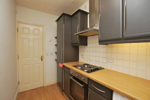 2 bedroom flat to rent - OAKLAND HOUSE