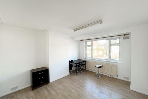 2 bedroom maisonette to rent, Draycott Avenue, Harrow