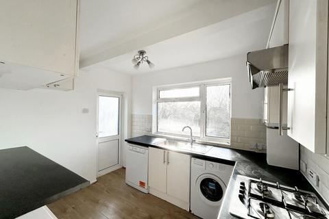 2 bedroom maisonette to rent, Draycott Avenue, Harrow