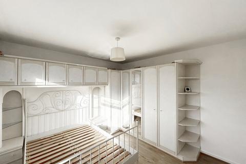 2 bedroom maisonette to rent, Draycott Avenue, Harrow