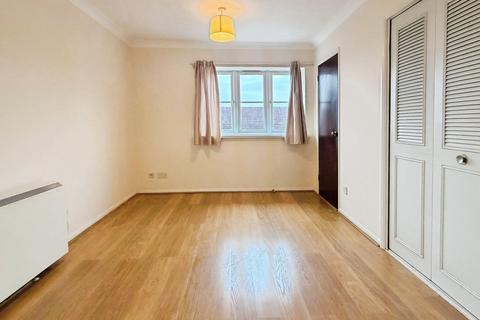 undefined, Vicars Bridge Close, Ealing, HA0