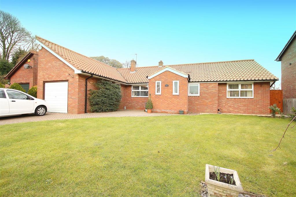Broad Oak, Middleham, Ferryhill 2 bed detached bungalow £270,000