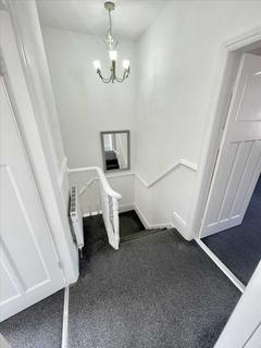 3 bedroom apartment to rent, Crondall Street, South Shields