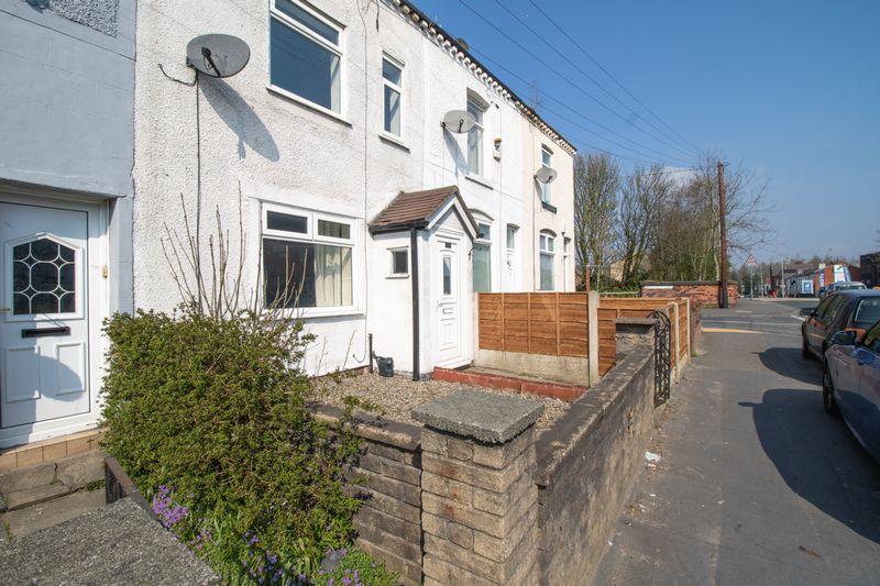 Worsley Road North, Walkden, Manchester, M28 3GB 2 bed terraced house
