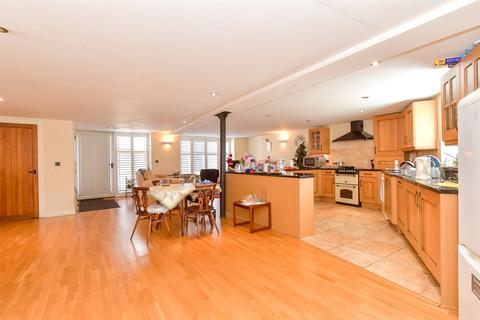 2 bedroom ground floor flat for sale, Springwell, Havant, Hampshire