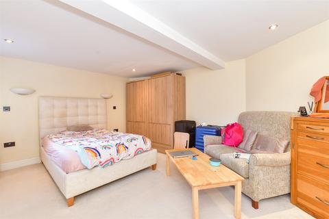 2 bedroom ground floor flat for sale, Springwell, Havant, Hampshire