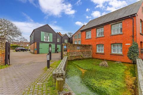 3 Springwell, Havant, PO9 1EB