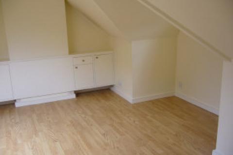 2 bedroom maisonette to rent, Cholmeley Crescent, Highgate, N6