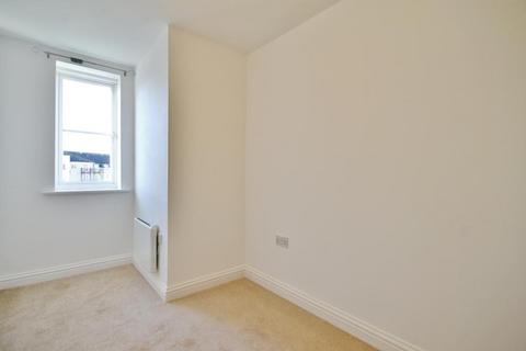 2 bedroom apartment to rent, Tudor Way, Knaphill, Woking, Surrey, GU21
