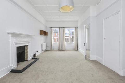 undefined, Belsize Grove, Belsize Park, NW3