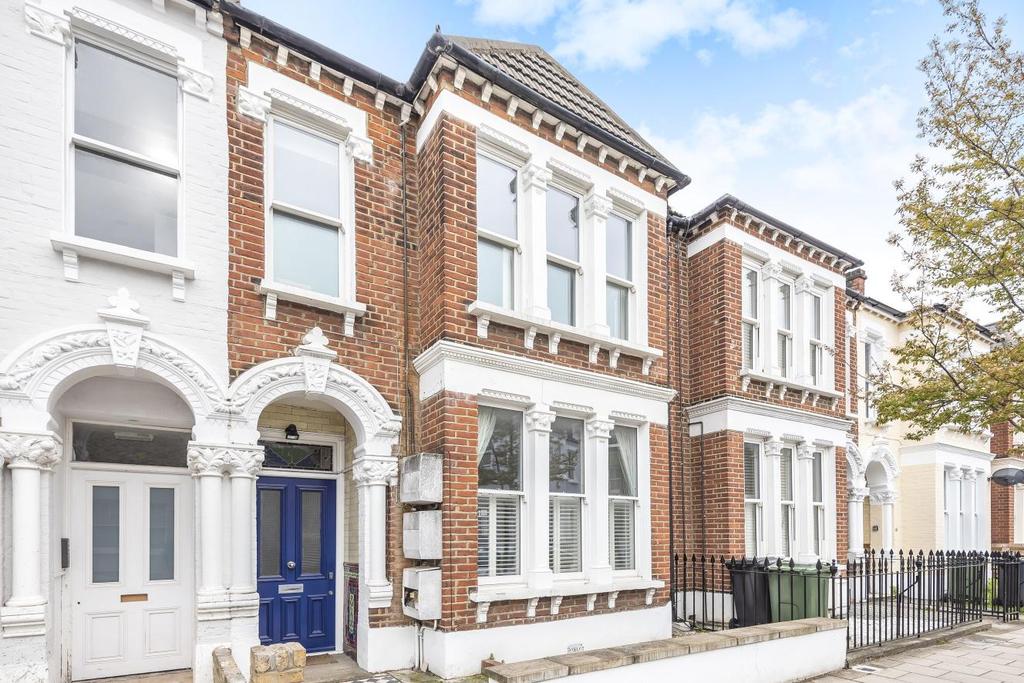 Edgeley Road, Clapham 2 bed flat £595,000