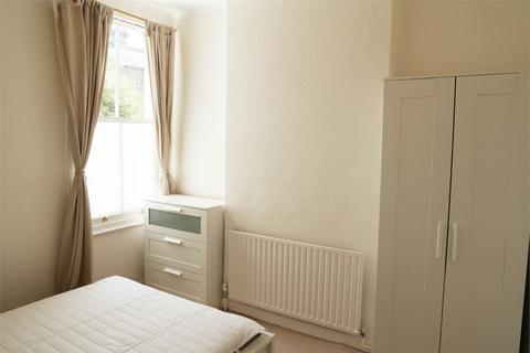 1 bedroom flat to rent, Warren Road, Colliers Wood, London, SW19