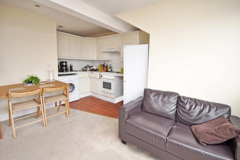 1 bedroom flat to rent, Greencroft Gardens, South Hampstead NW6