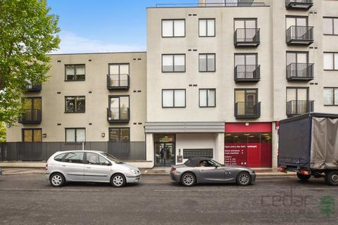 Studio to rent, Cavendish Road, Kilburn NW6