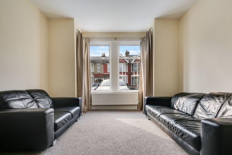 House in Ilford - View 4