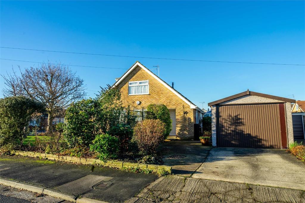 Eastholme Drive, Rawcliffe, YORK 3 bed semidetached bungalow £265,000