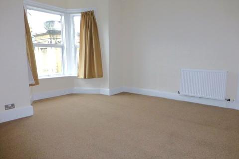 3 bedroom terraced house to rent, Oldfield Park - Triangle North