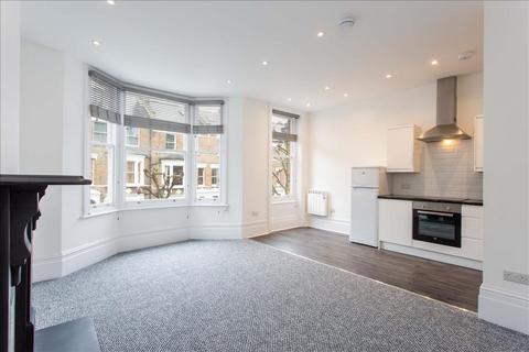 1 bedroom flat to rent, Estelle Road, Belsize Park, London, NW3