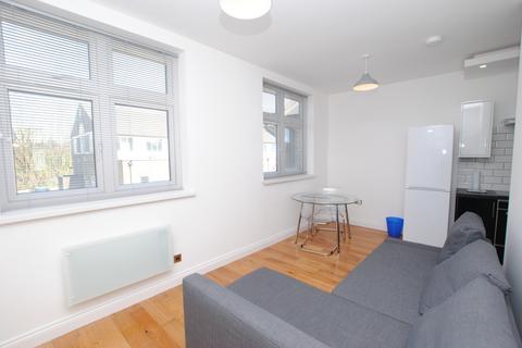 1 bedroom apartment to rent, Windmill Place, Southall, UB2