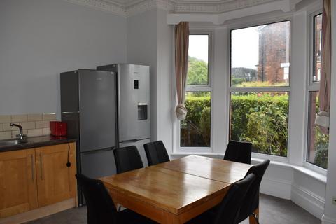 6 bedroom semi-detached house to rent - Beech Grove, Fallowfield, Manchester