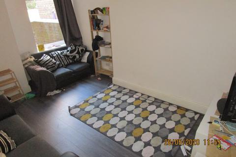 4 bedroom terraced house to rent - Fortuna Grove, Fallowfield, Manchester