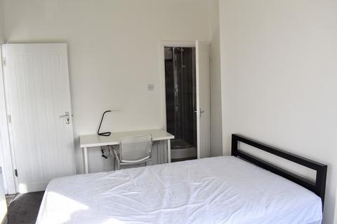 4 bedroom house share to rent, Crofton Street, Rusholme, Manchester