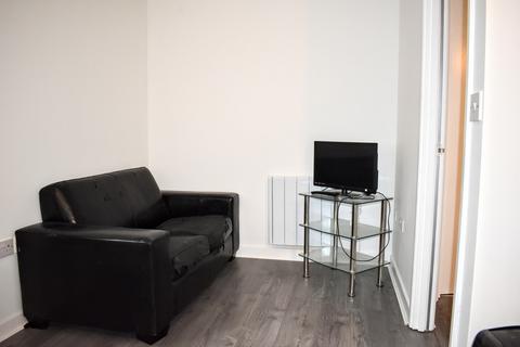 3 bedroom apartment to rent, Victoria Groves, Grove Village