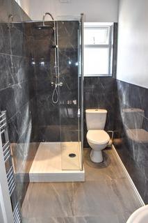 3 bedroom terraced house to rent, Lindum Street, Rusholme, Manchester