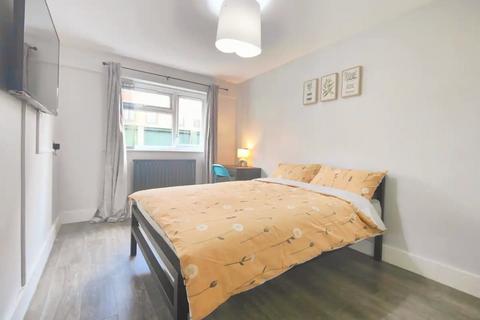 1 bedroom apartment to rent, Dalesman Walk, Hulme