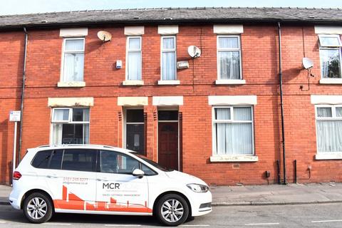 3 bedroom terraced house to rent, Claremont Road, Rusholme, Manchester