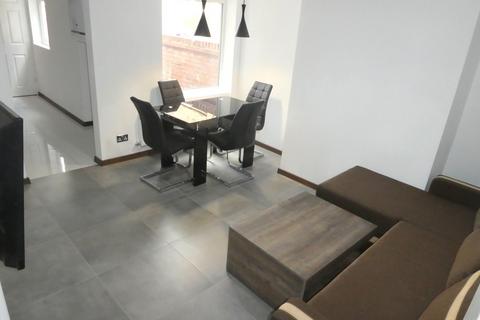 4 bedroom terraced house to rent - Upper West Grove, Victoria Park, Manchester