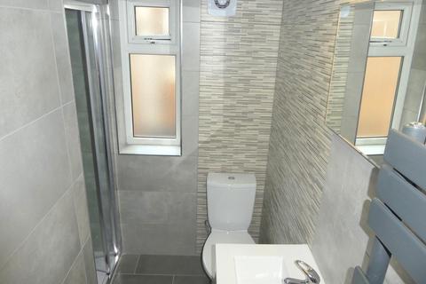 4 bedroom terraced house to rent - Upper West Grove, Victoria Park, Manchester