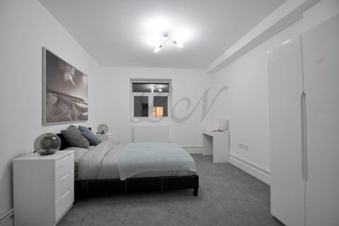 1 bedroom flat to rent, High Street, Slough, SL1