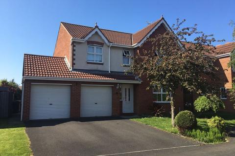 4 bedroom detached house to rent, Holyfields, Newcastle Upon Tyne NE27