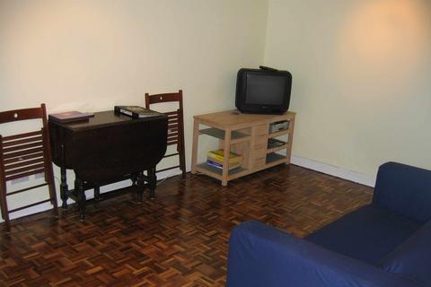 2 bedroom flat to rent - West Graham Street 5/12, Garnethill G4
