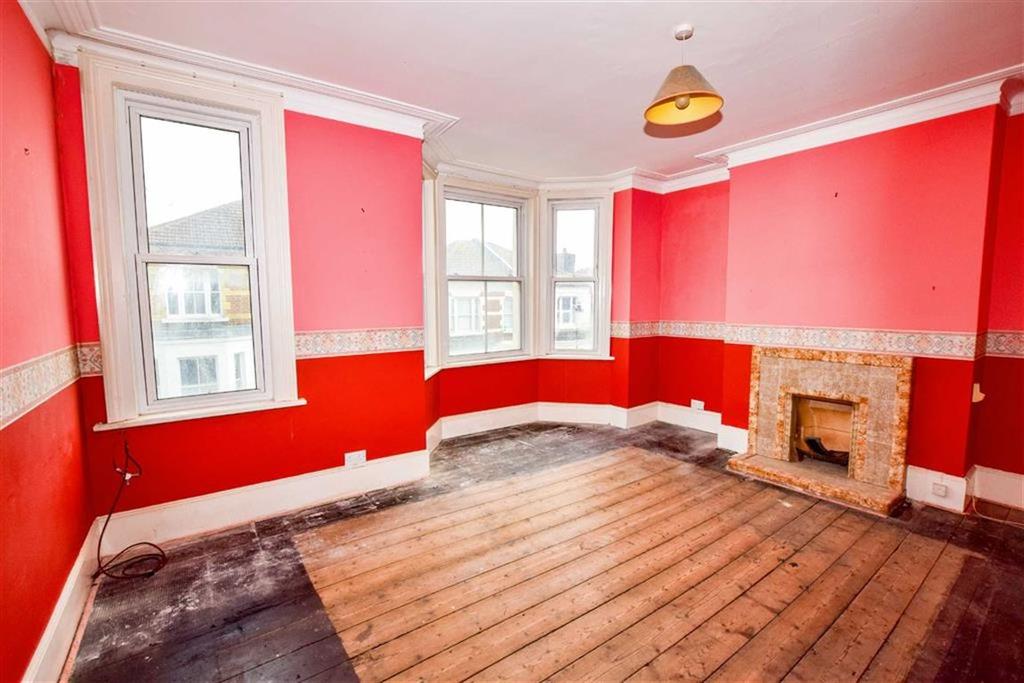 Alexandra Road, St Leonardsonsea, East Sussex 4 bed terraced house