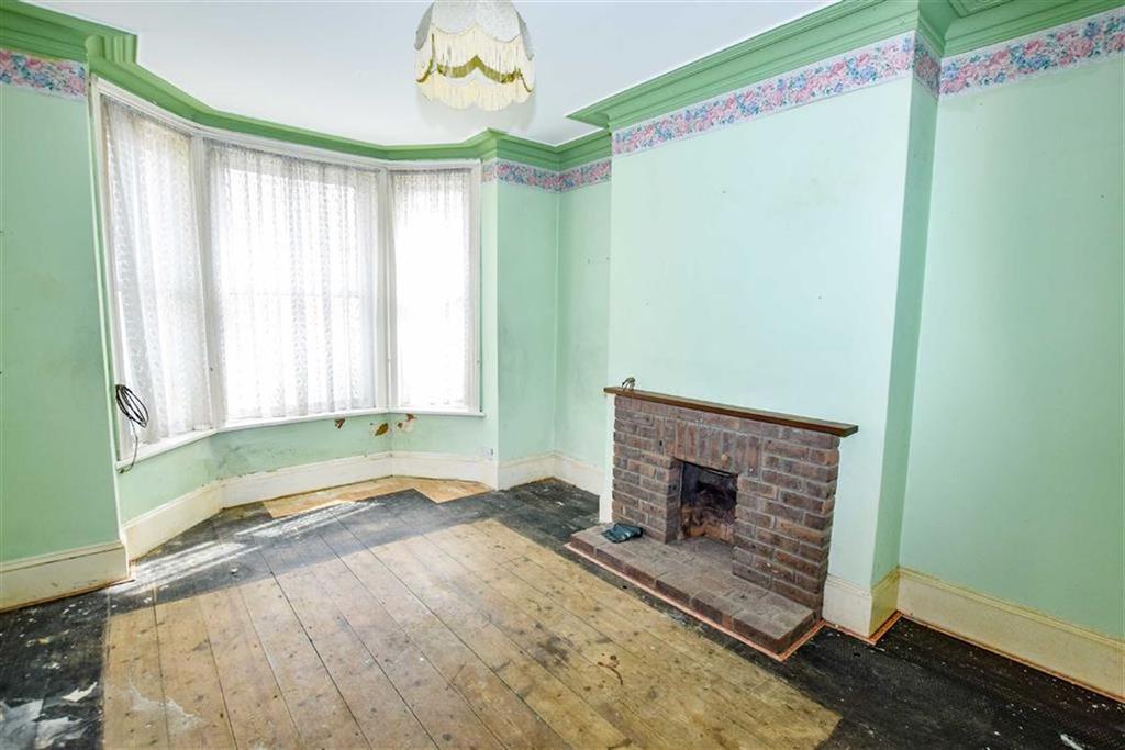Alexandra Road, St Leonardsonsea, East Sussex 4 bed terraced house