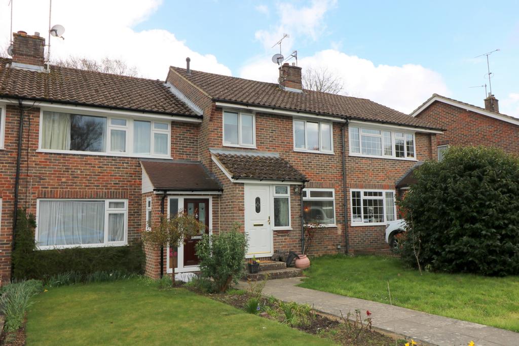 Fieldway, Lindfield, RH16 3 bed house £335,000