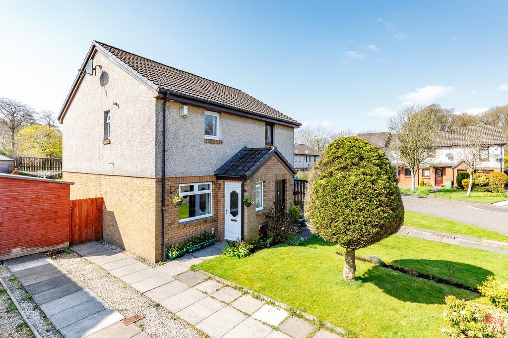 52 Harris Close, Newton Mearns, G77 6TU 2 bed semidetached villa £165,000