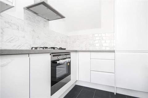 3 bedroom semi-detached house to rent, Pollards Hill South, London, SW16